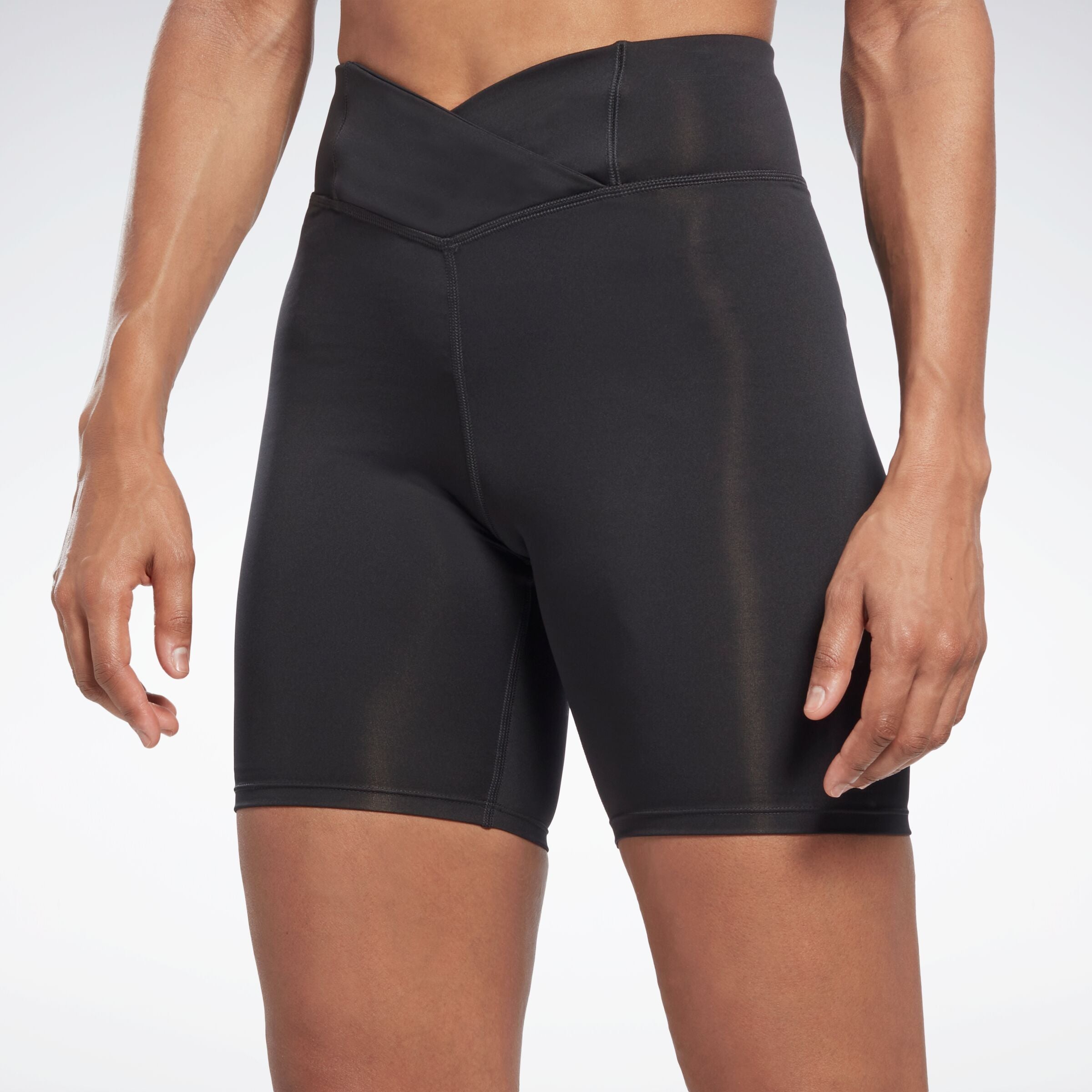 Reebok Women's Basic Bike Short  In Night REG