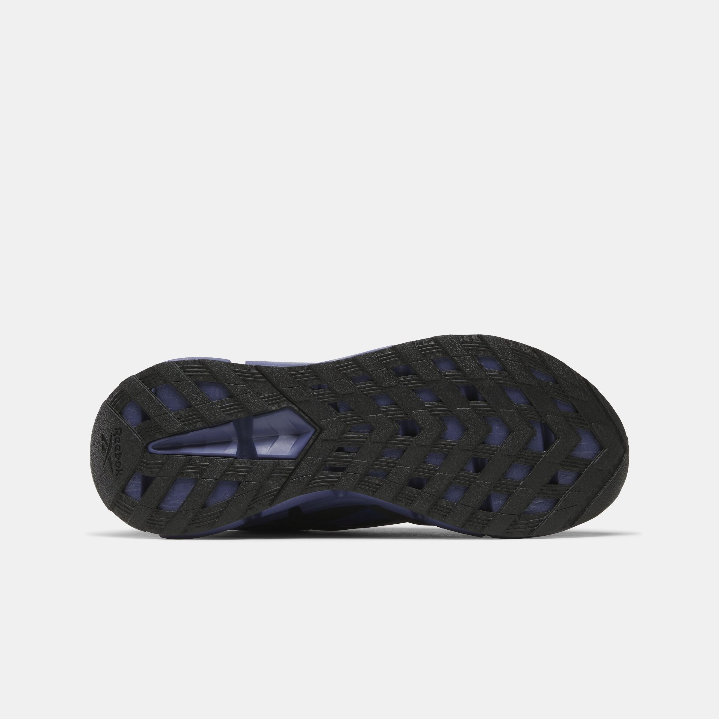 Reebok Women's Zig Dynamica 5  In Black M