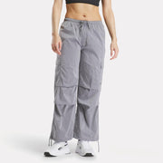 Reebok Apparel  Women's Studio Style Cargo Pant Reebok Classics App Women Silver Reg