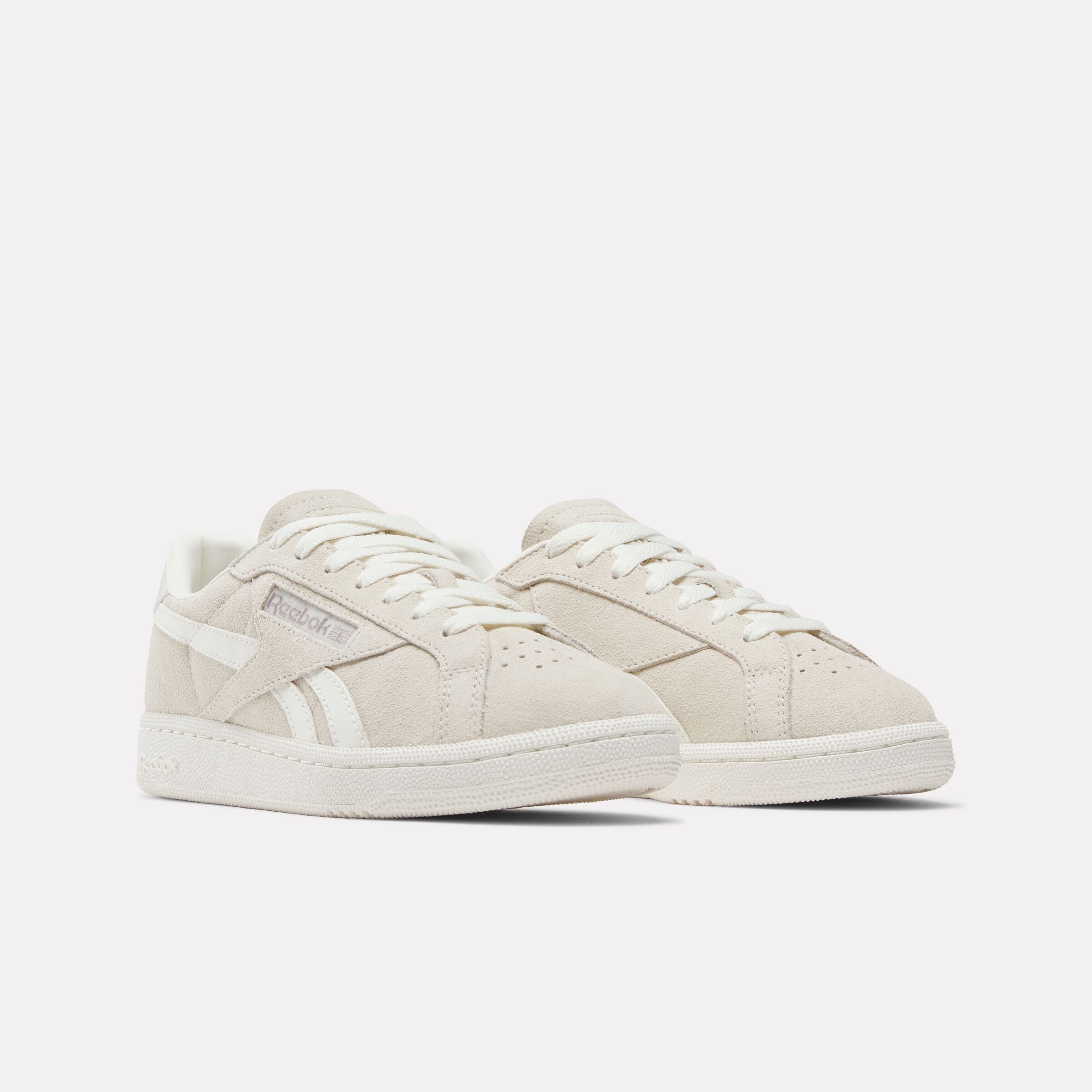 Reebok Women's Club C Grounds Uk  In Vintagechalk/Chalk/Sand M