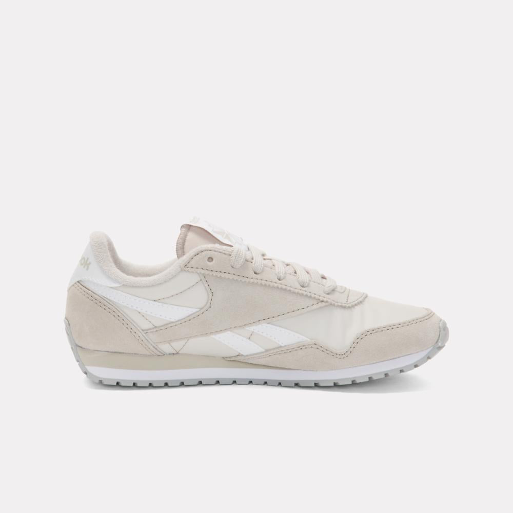 Reebok Footwear  Women's Classic Az Reebok Classics Ftw Women Nude M