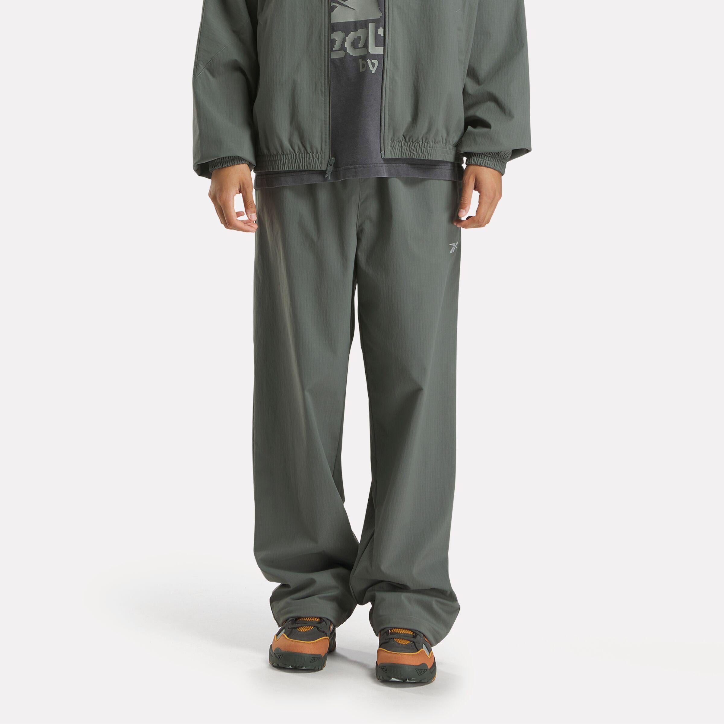 Reebok Apparel  Unisex' Market Track Pant Black Reg