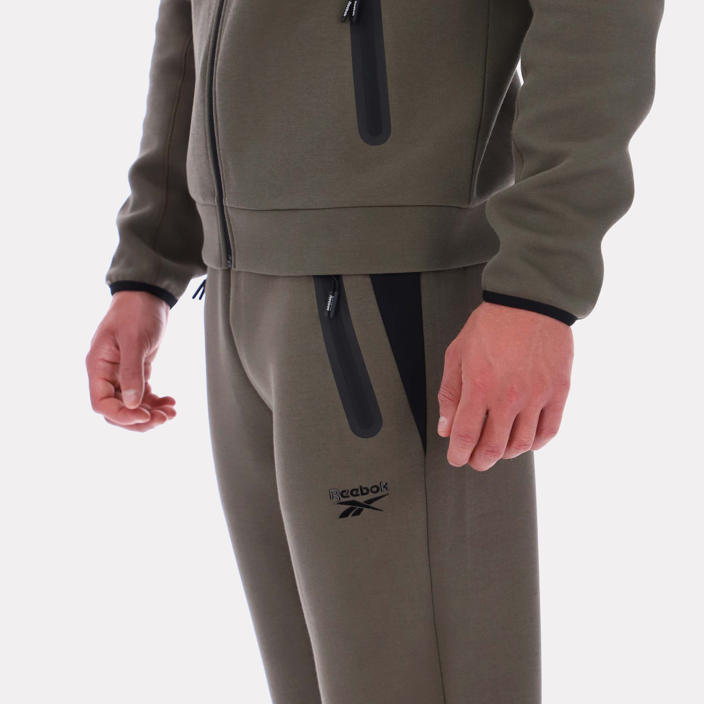 Reebok Men's Classic Jogger  In Army REG