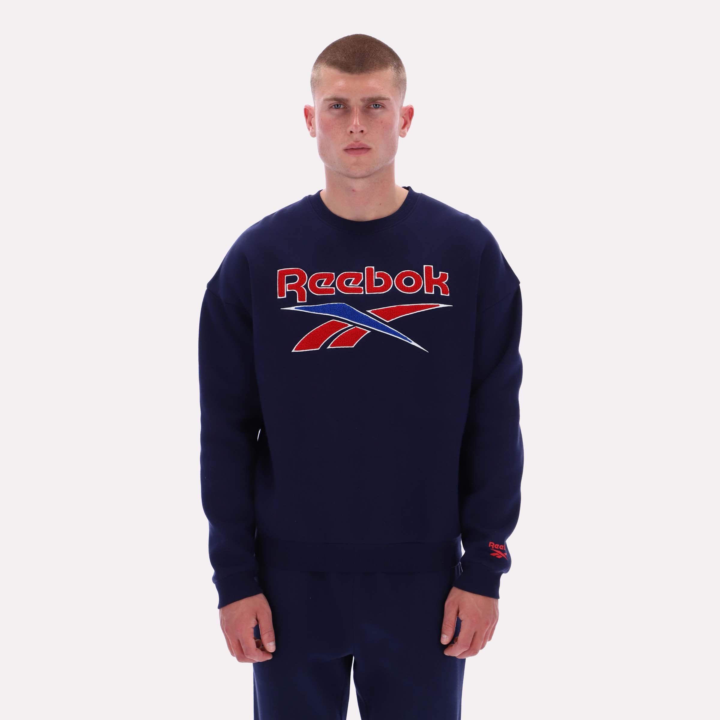 Reebok Men's Leon Vintage Sweatshirt  Reg In Navy