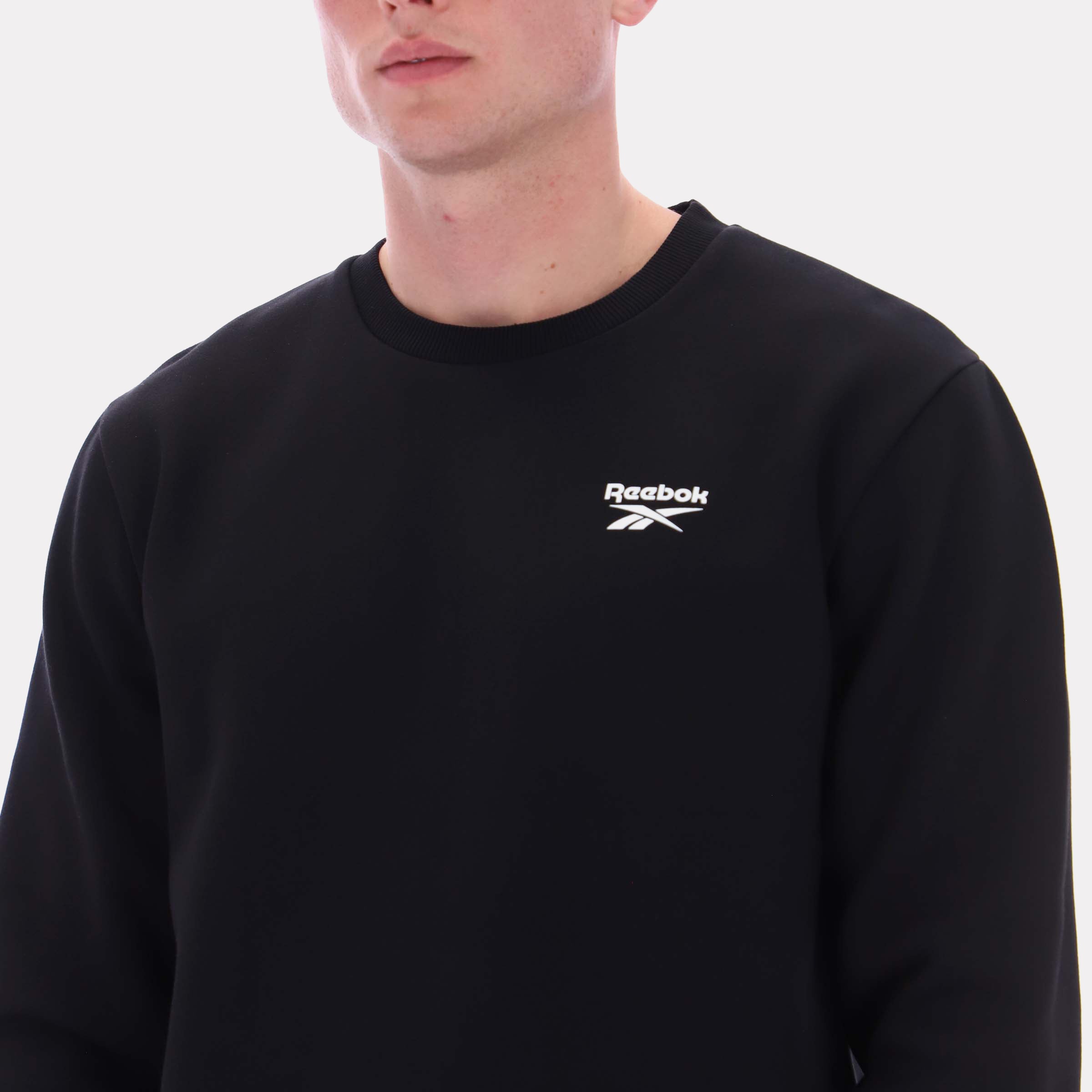 Reebok Men's Kai Small Logo Crewneck Sweatshirt  In Black REG