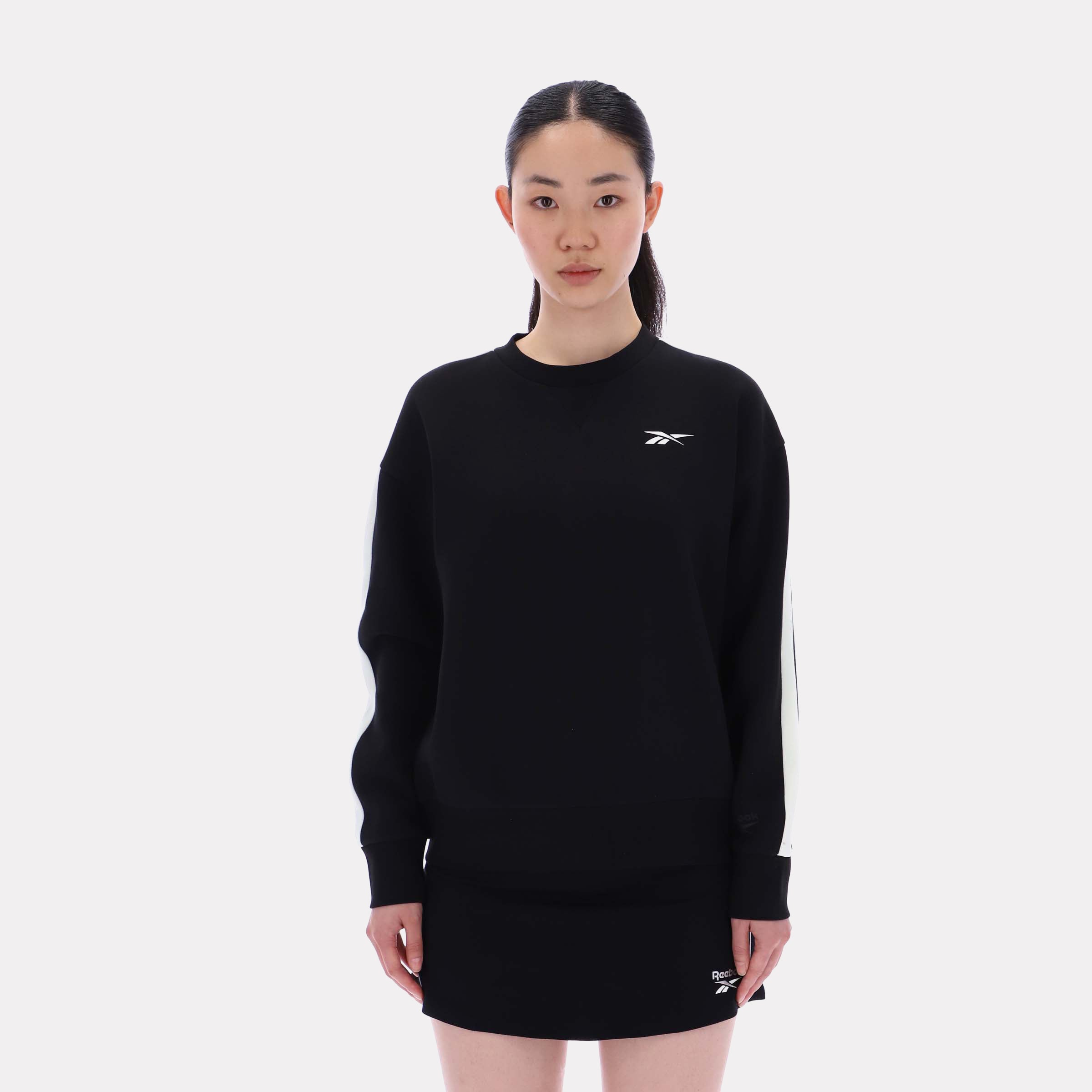 Reebok Women's Bella Oversized Crewneck Sweatshirt  In Black REG