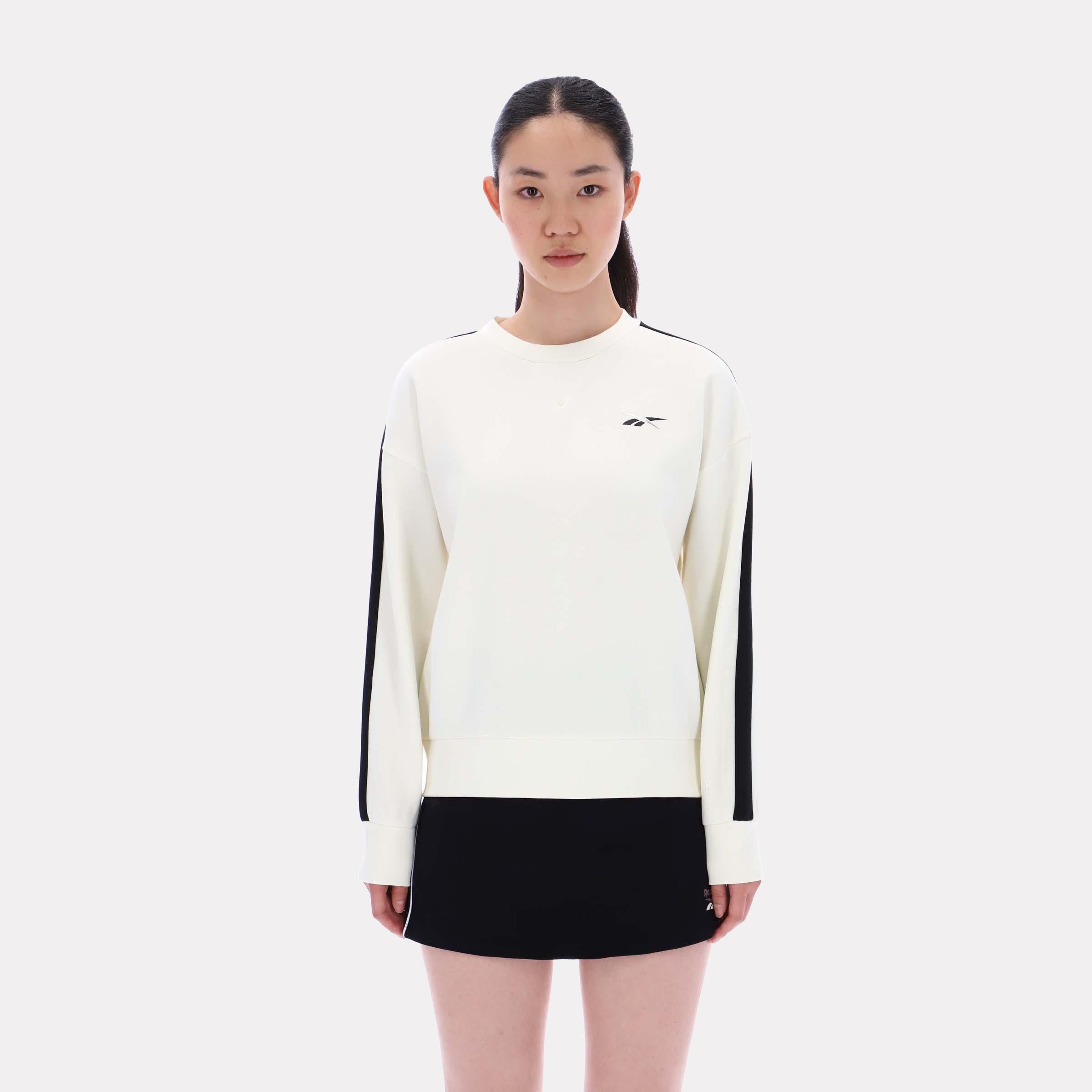 Reebok Apparel  Women's Bella Oversized Crewneck Sweatshirt Reebok Classics App Women White Reg