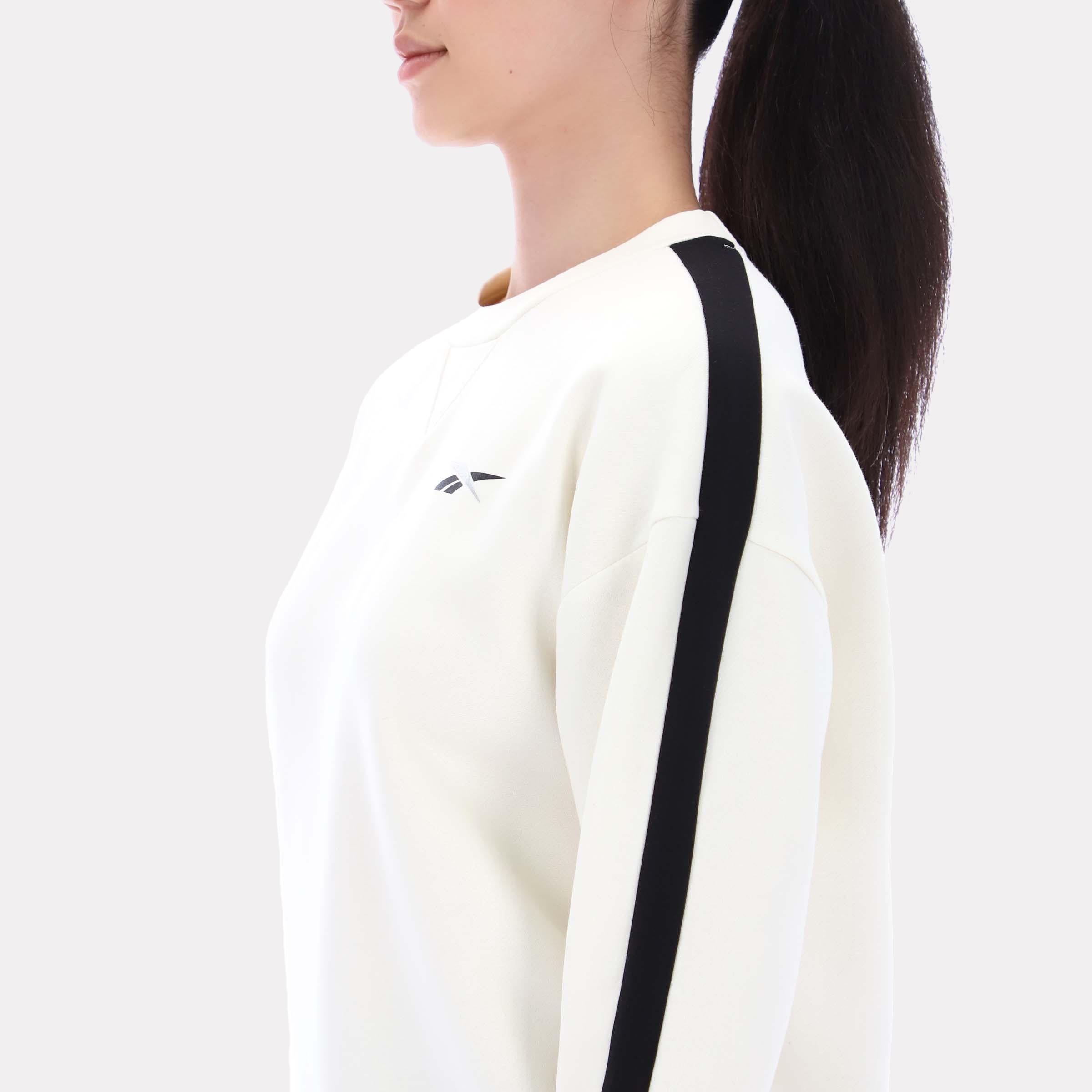 Reebok Apparel  Women's Bella Oversized Crewneck Sweatshirt Reebok Classics App Women White Reg