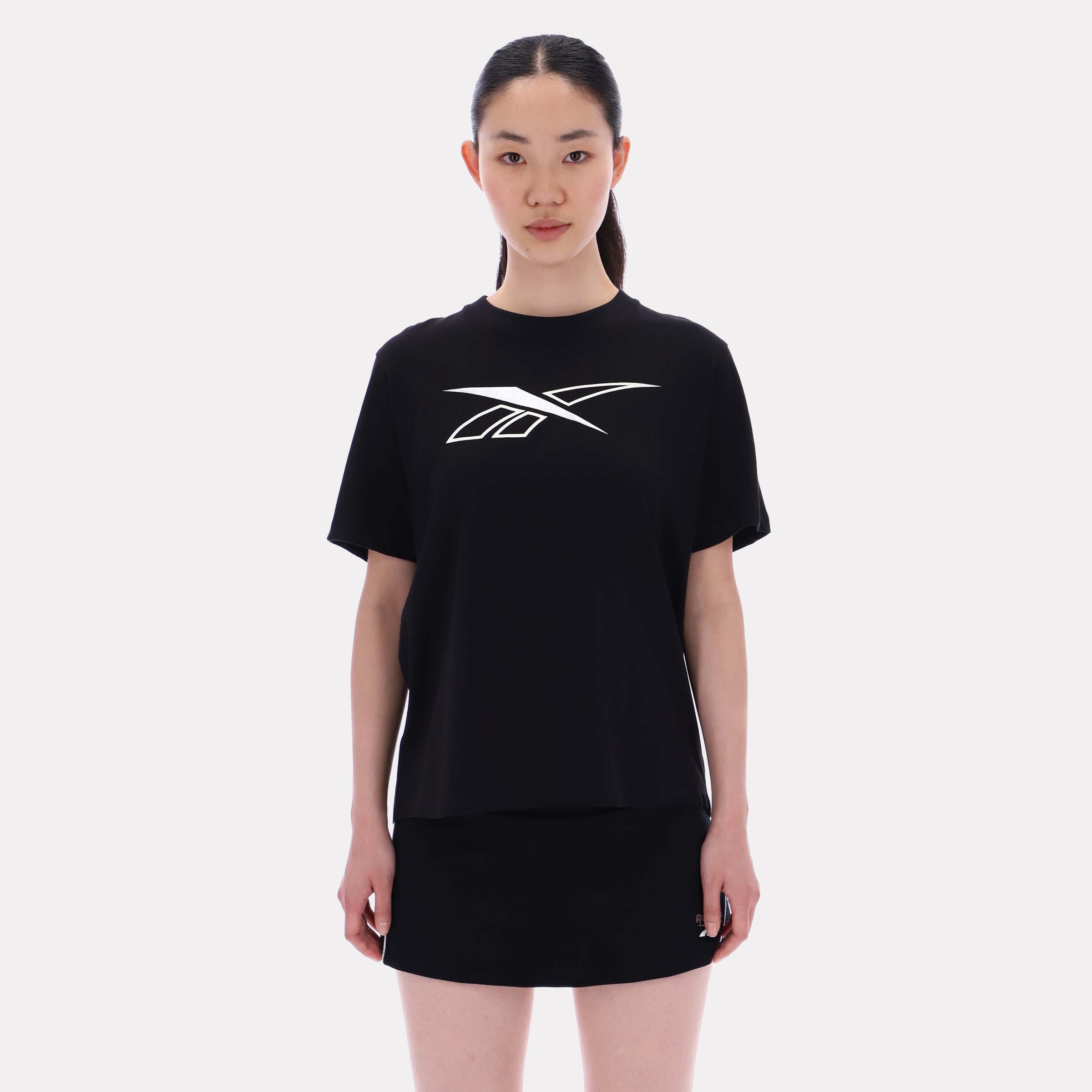 Reebok Women's Brielle Crew Neck Oversized Ss Tee  Reg In Black