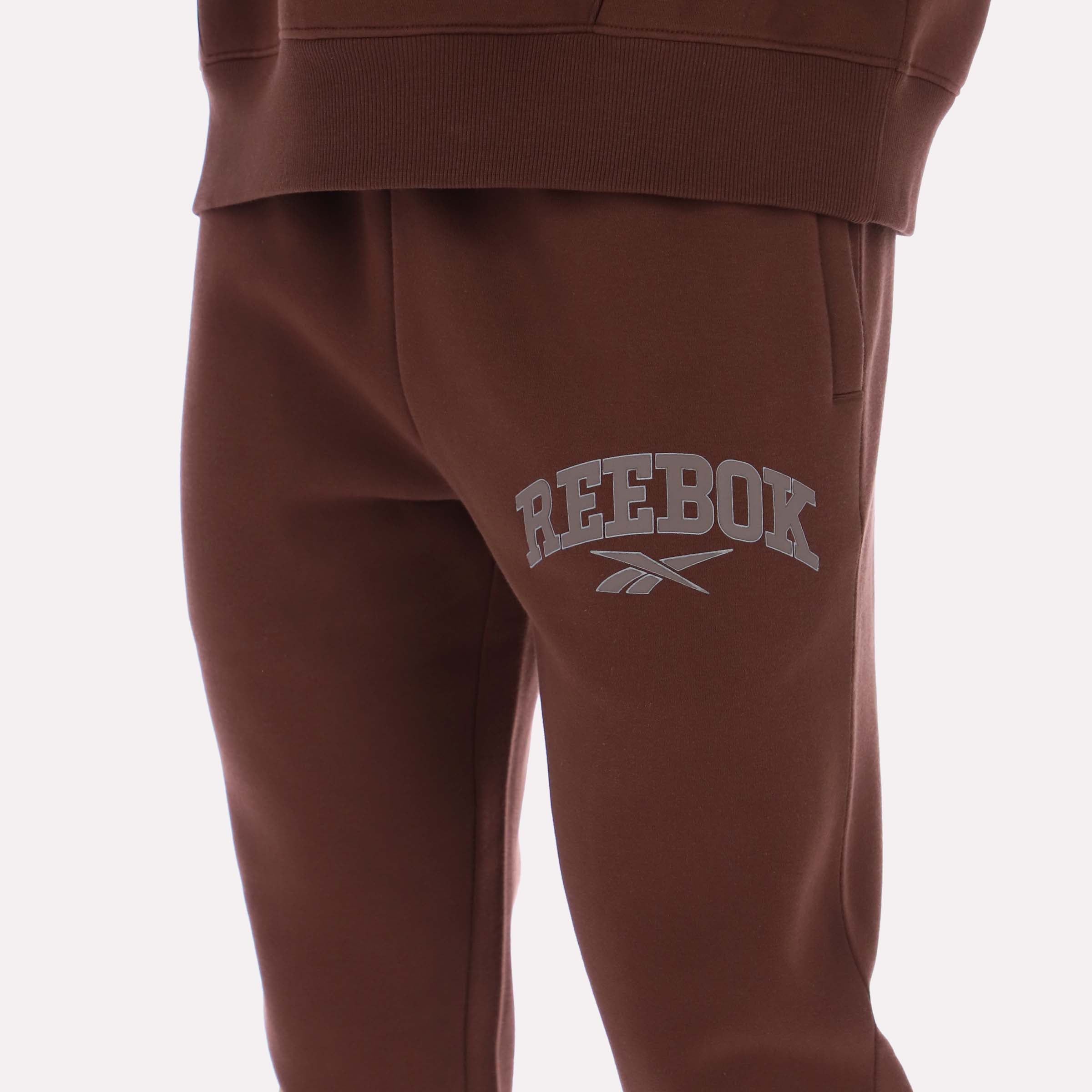 Reebok Men's Phillip Varsity Jogger  Reg In Campus