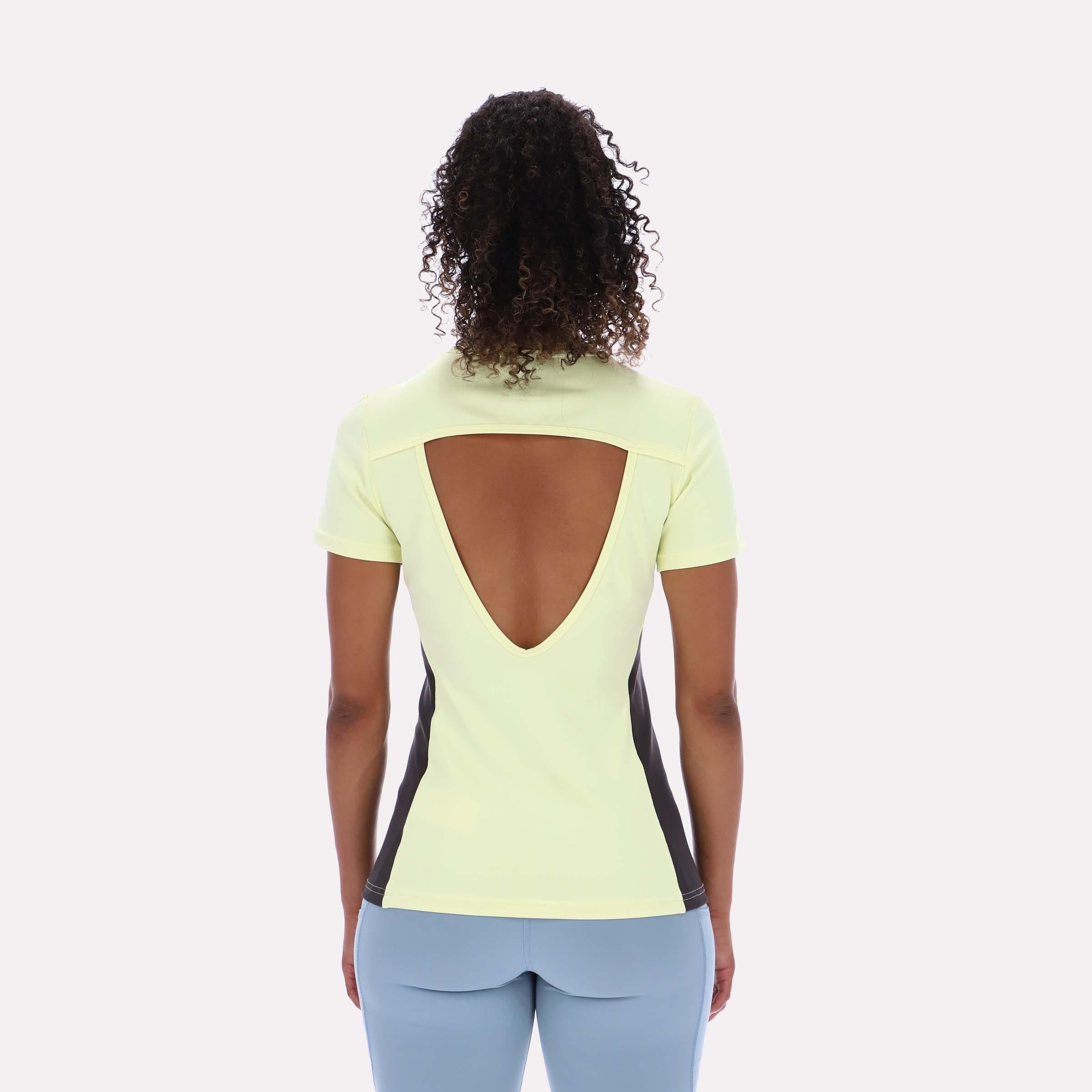 Reebok Apparel  Women's Vented Hike Tee Reebok Running App Women Yellow Reg