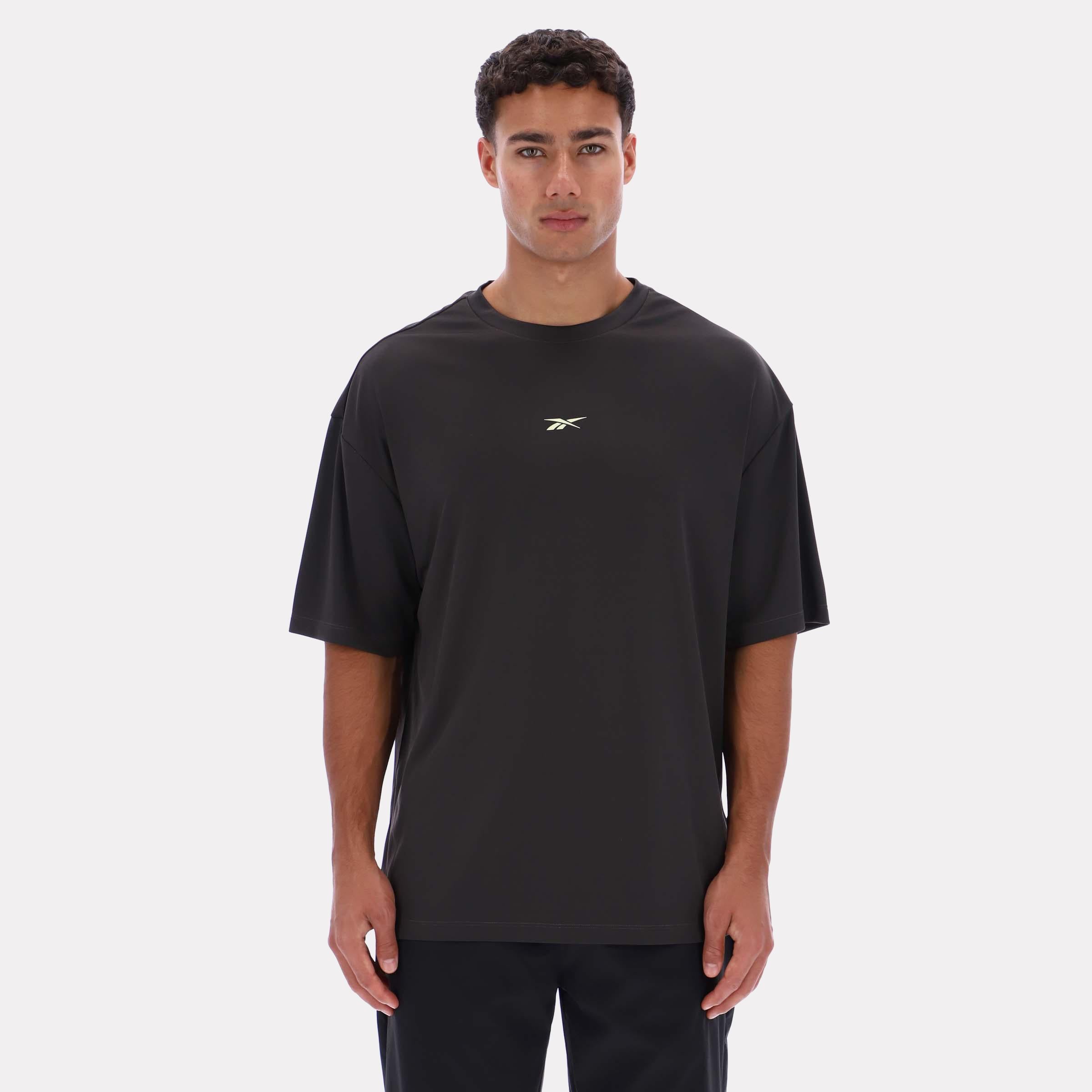 Reebok Apparel  Men's Outdoor Inspired Graphic Tee Reebok Running App Men Black Reg