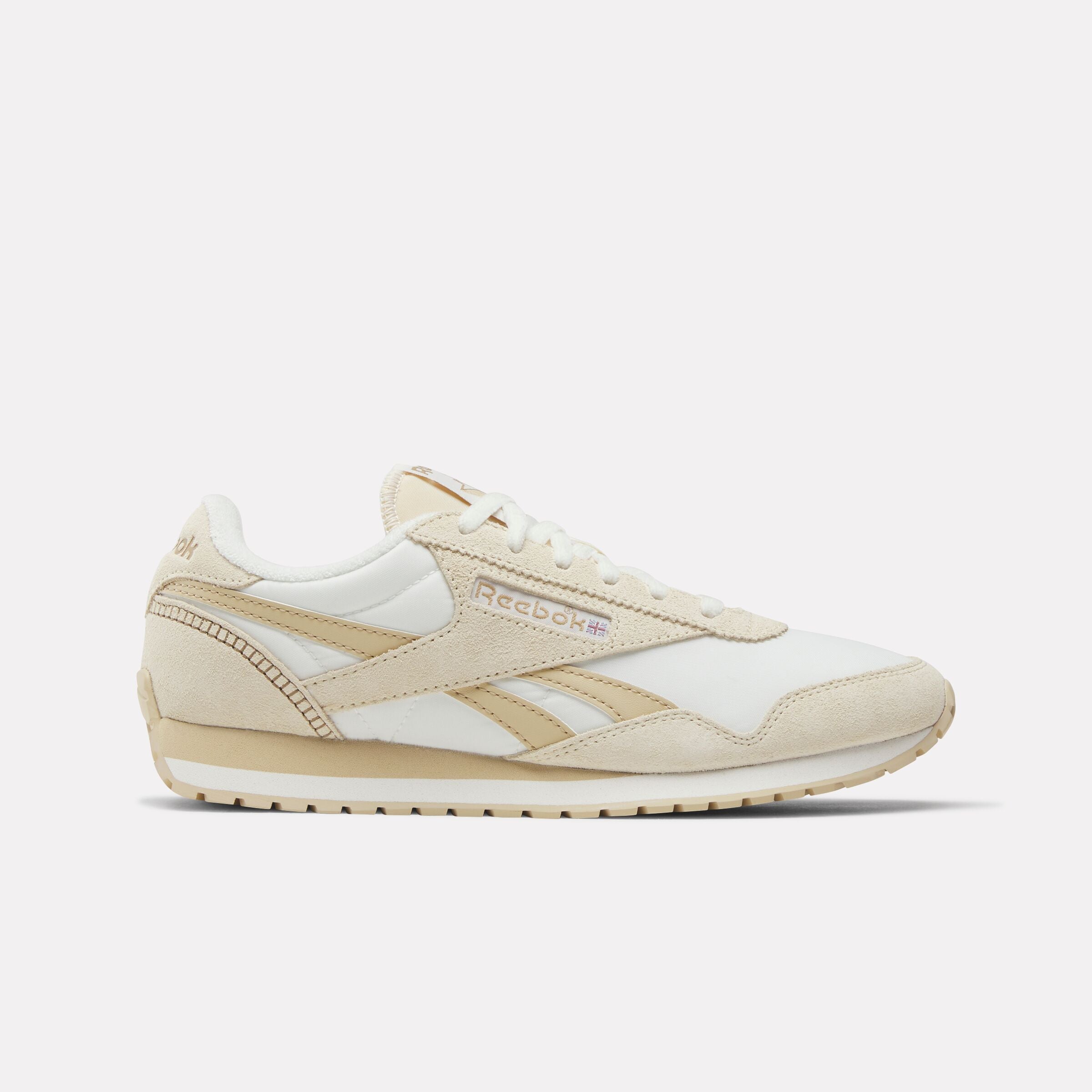 Reebok Women's Classic Az  In Chalk/Gingerroot M