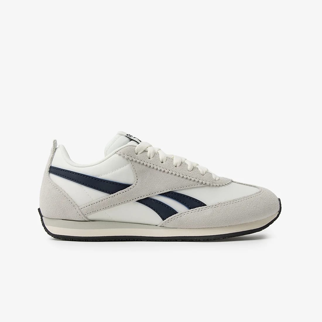 Reebok Unisex' Reebok R100  In Chalk/Softgrey/Vectornavy M