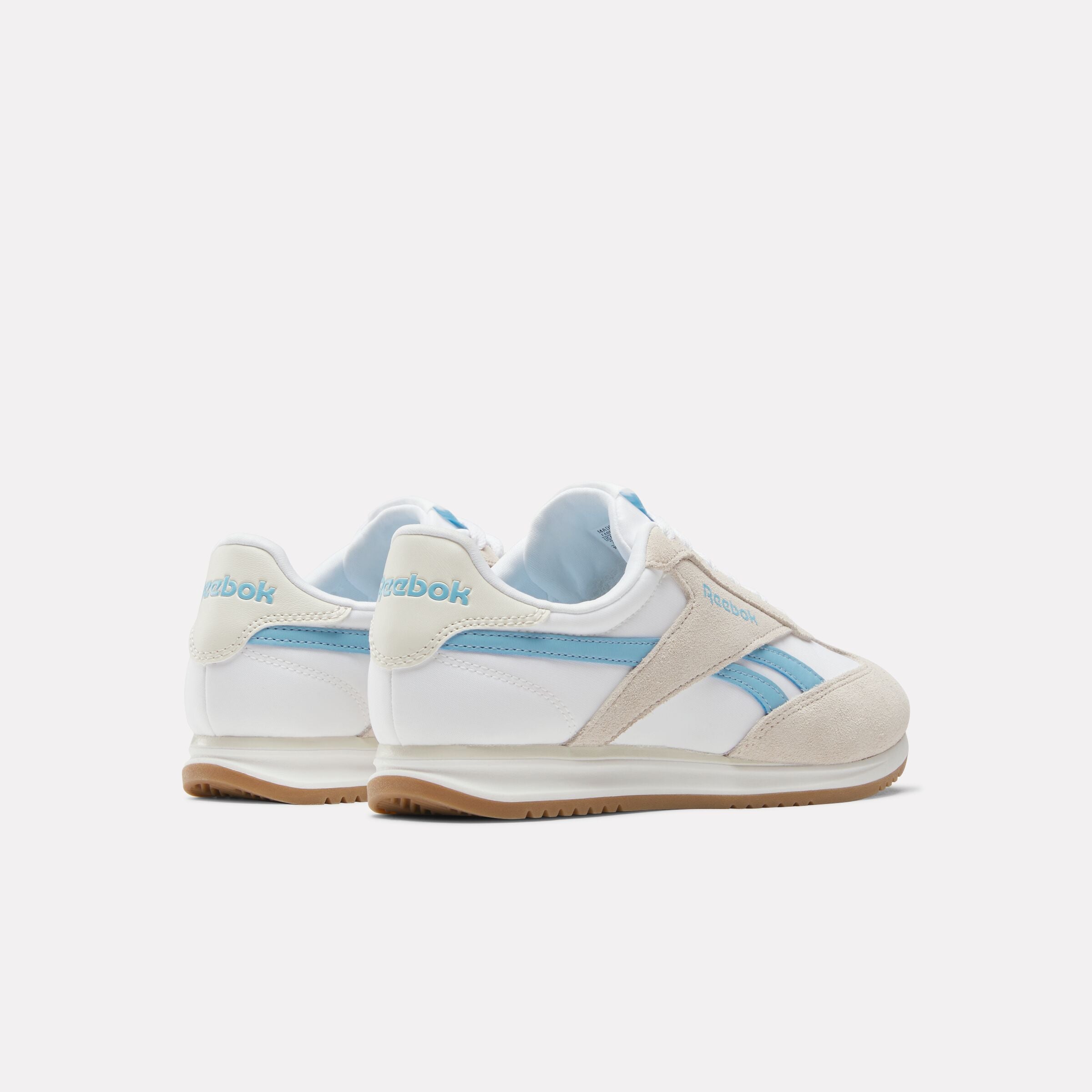 Reebok Women's Reebok World 70  In White/Blue M