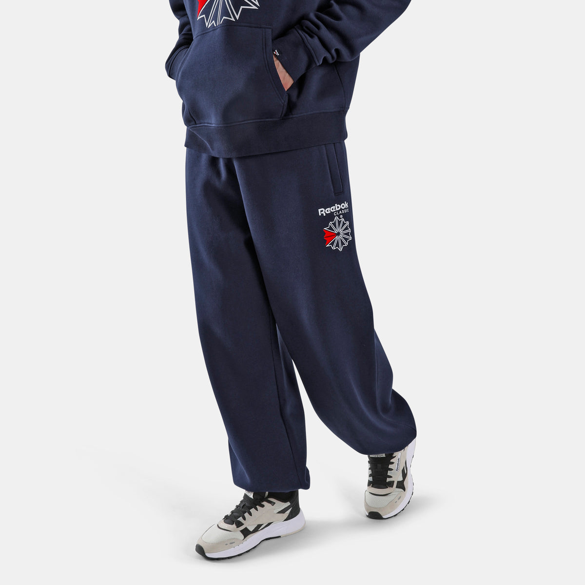 Reebok Men's Starcrest Relaxed Jogger Pant  In Navy REG