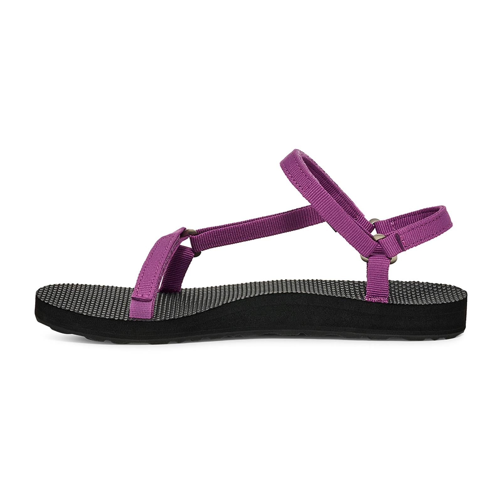 Teva  Women's Original Universal Slim  Purple M