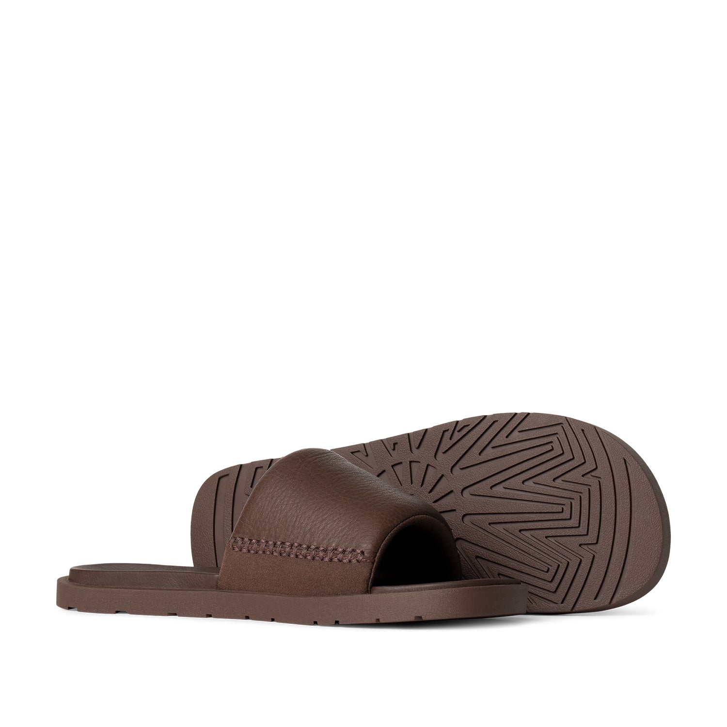 UGG Men's Seaside II Flip in Luggage