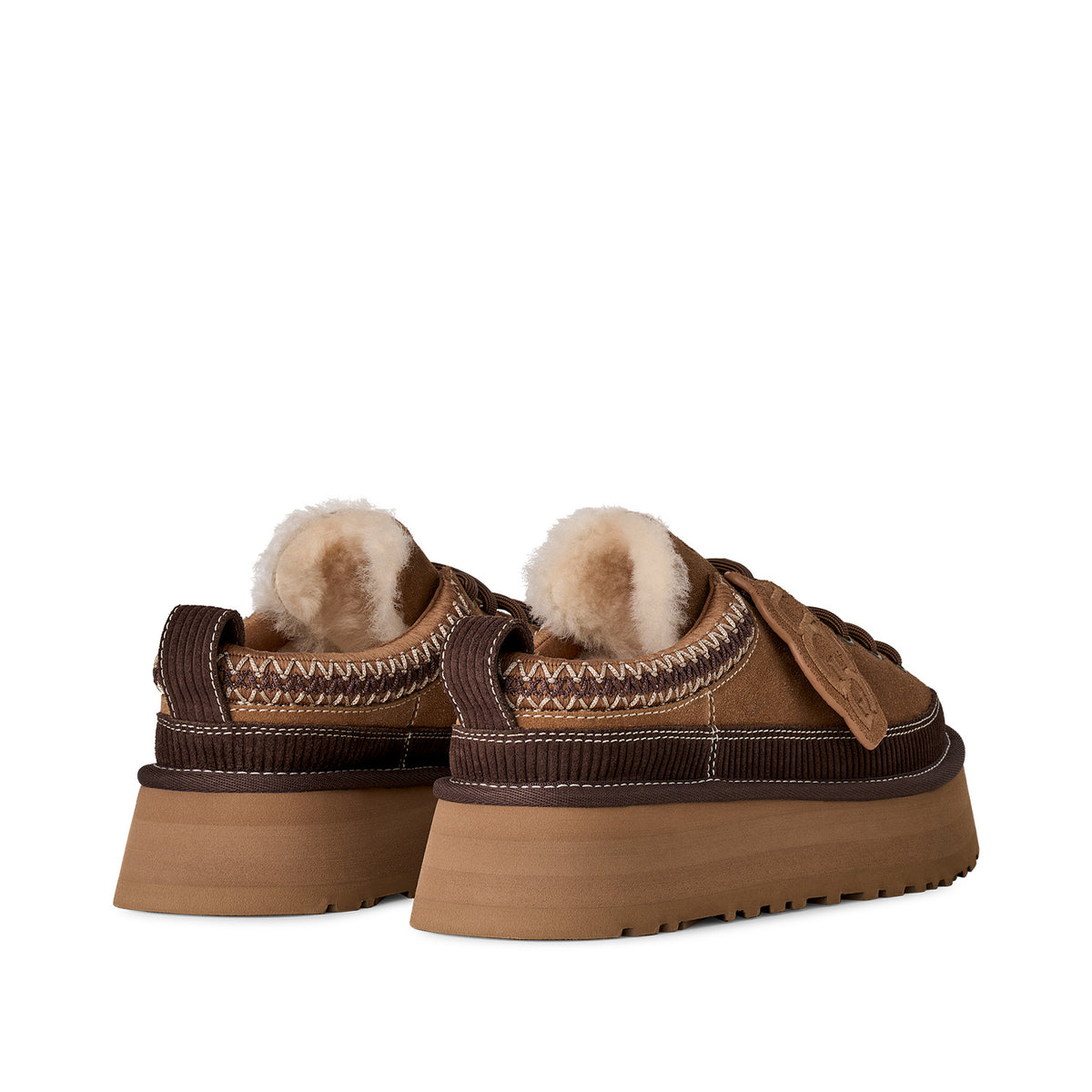 UGG Women's Heritage Lace-Up Slipper in Chestnut