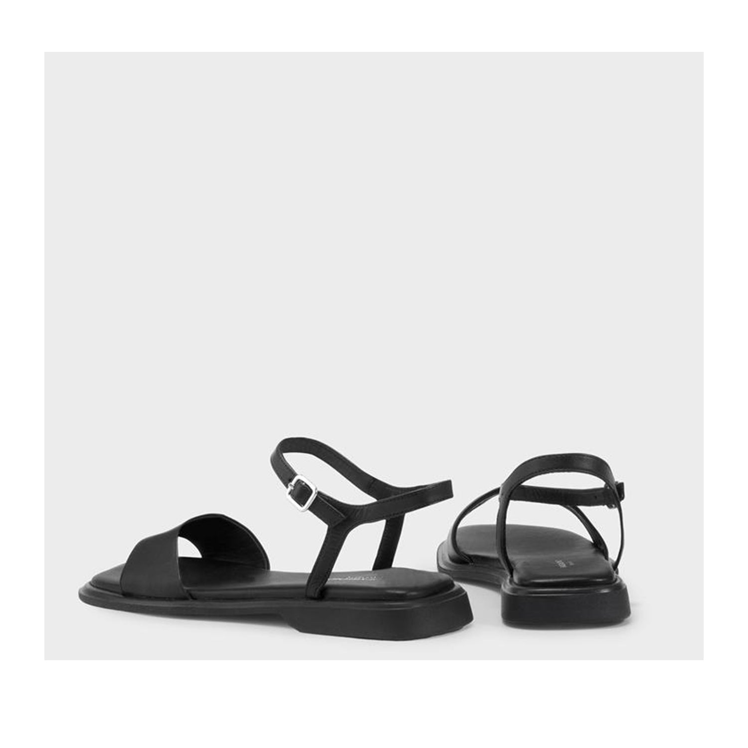 Vagabond Women's Izzy in Black