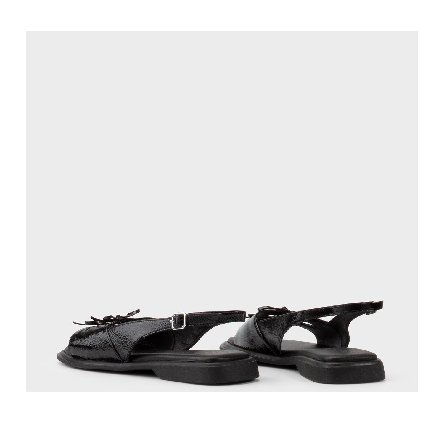 Vagabond Women's Izzy in Black