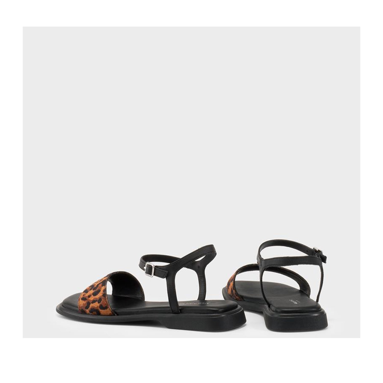 Vagabond Women's Izzy in Leopard