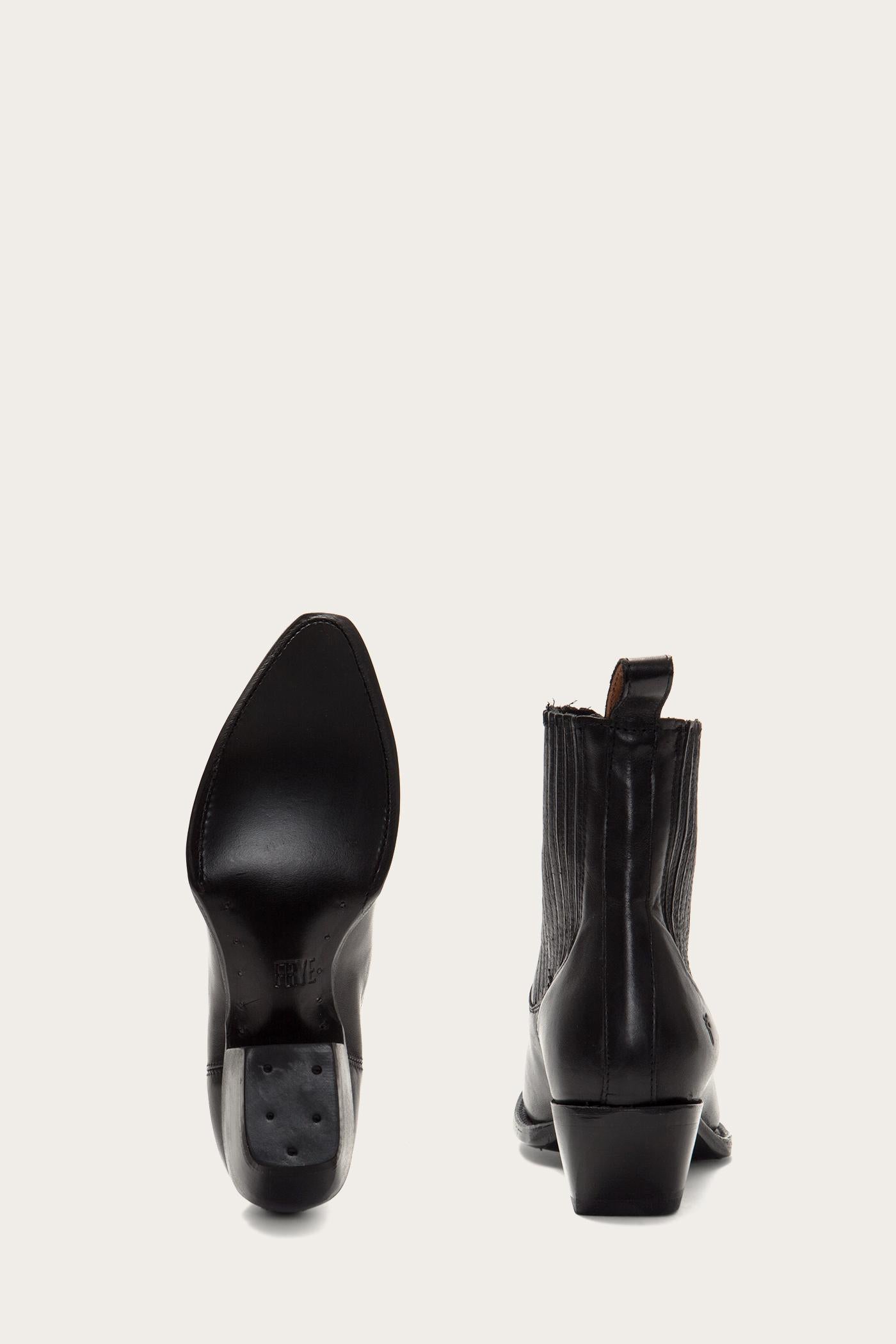 Frye  Women's Sacha Chelsea Black M