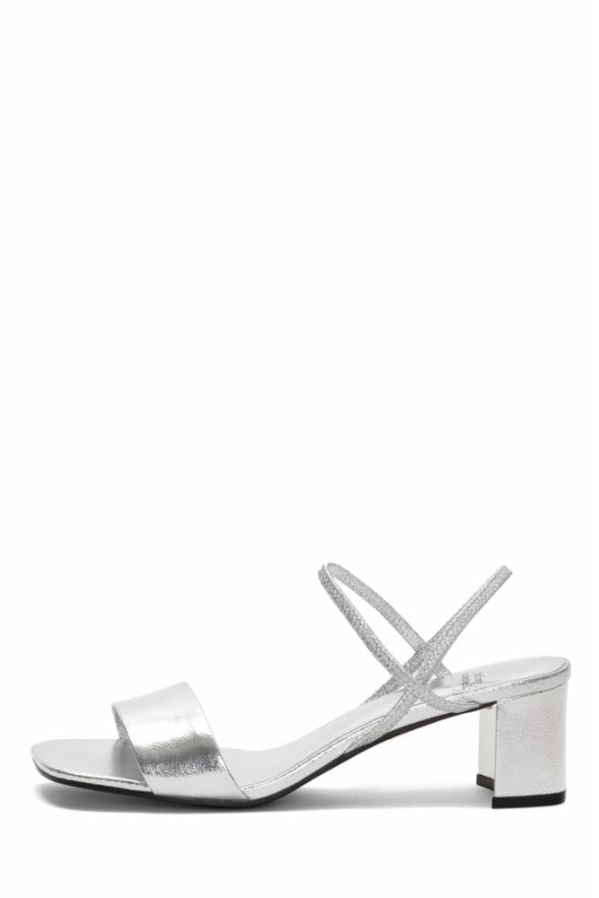 Jeffrey Campbell  Women's Adapt Silver M