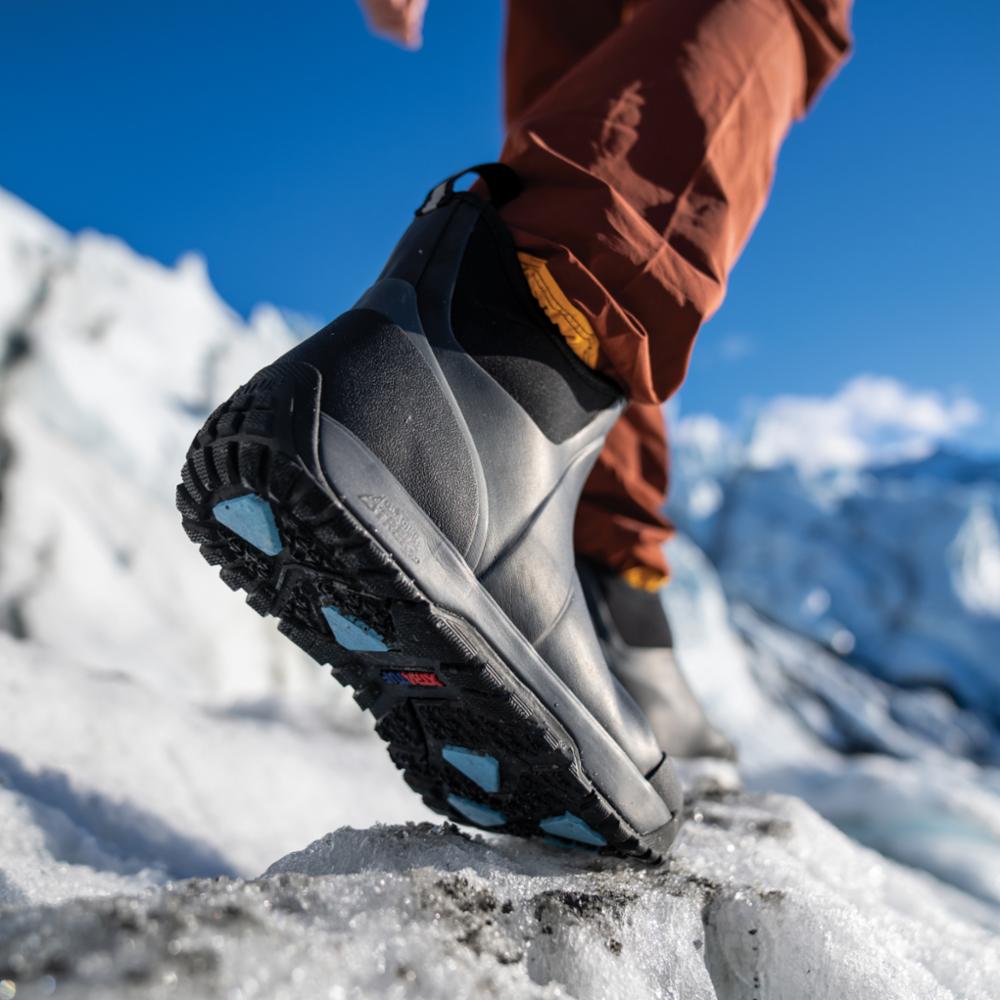 Xtratuf Men's S 6 Adb Ice Rubber Ankle Deck Boot Ice Black M