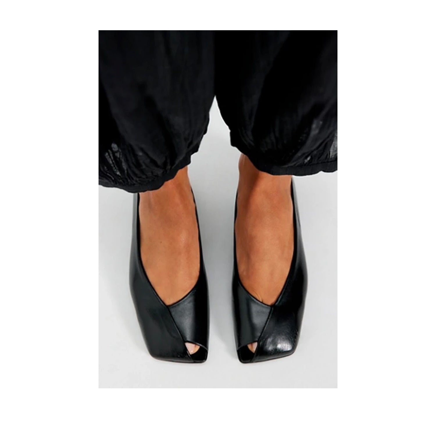 Alohas Women's Katia in Black