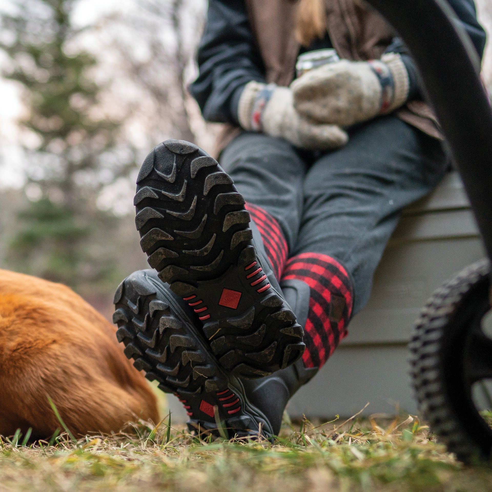 Muck Women's As2m0pld In Black