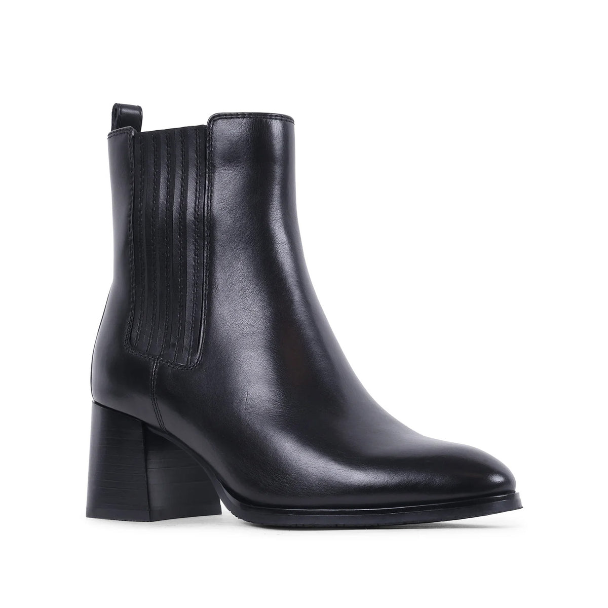 Blondo Women's Annalise in Black Smooth Leather