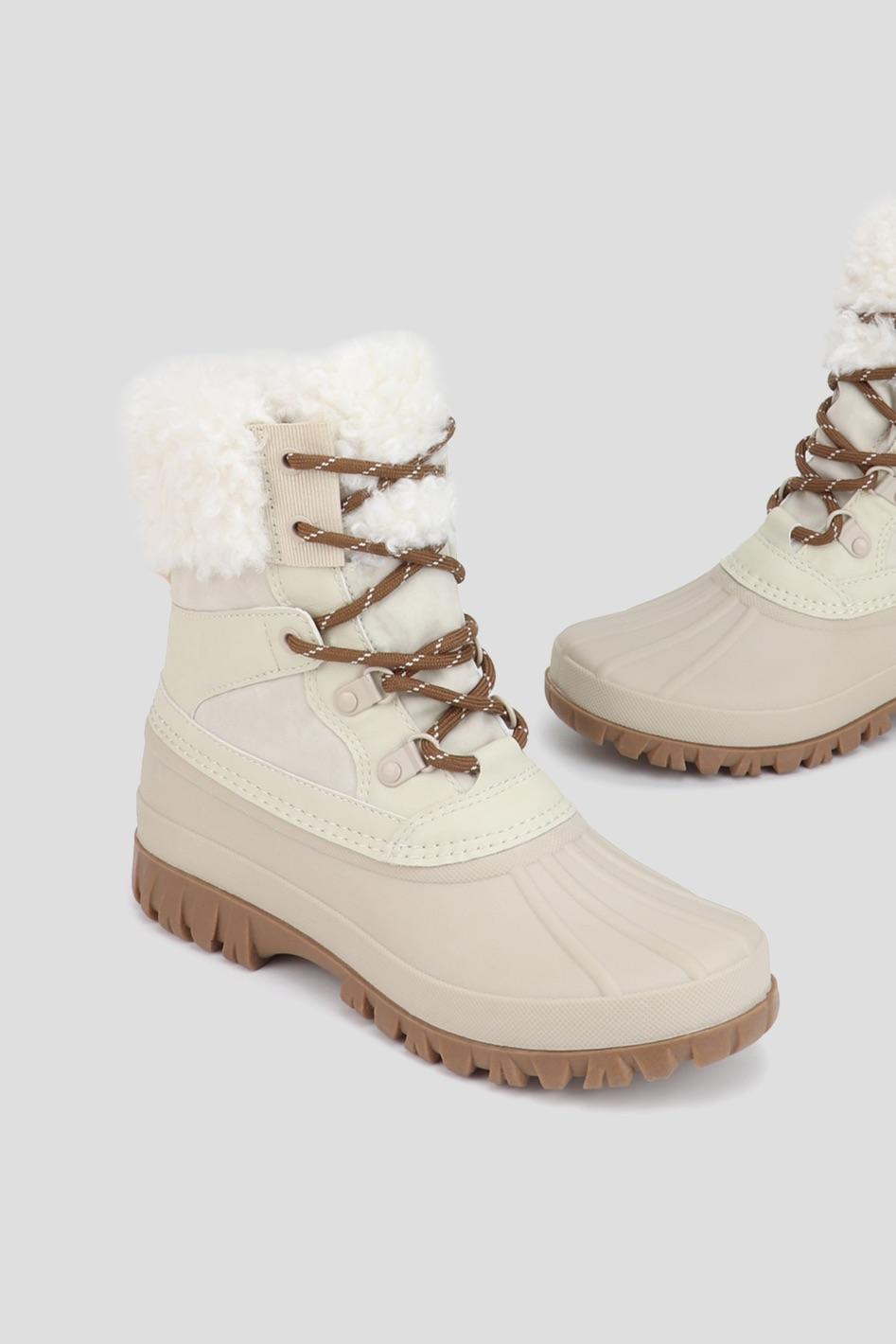 Cougar  Women's Camden Storm By Cougar Footwear White M