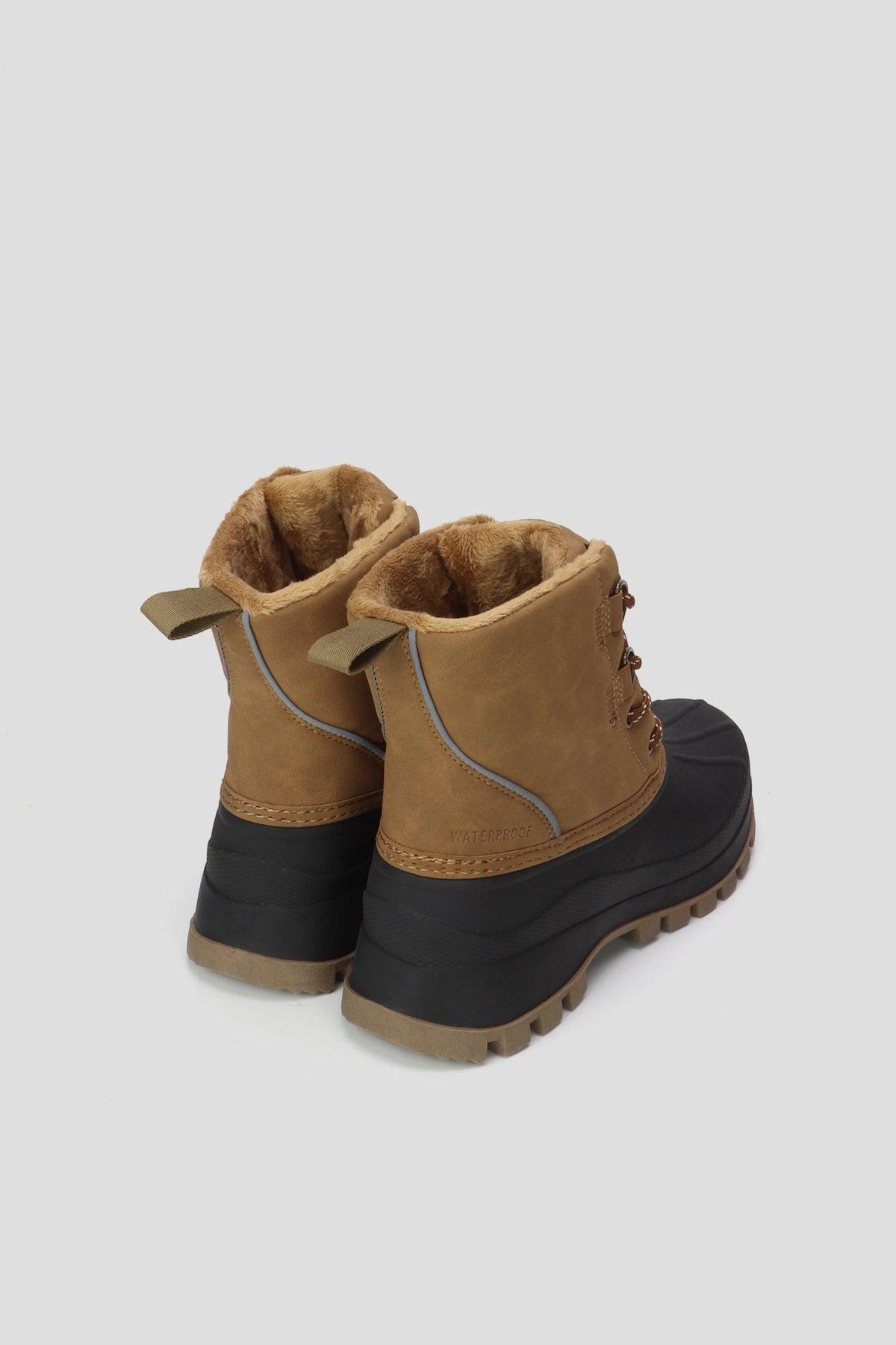 Cougar Women's Fumiko In Chestnut M