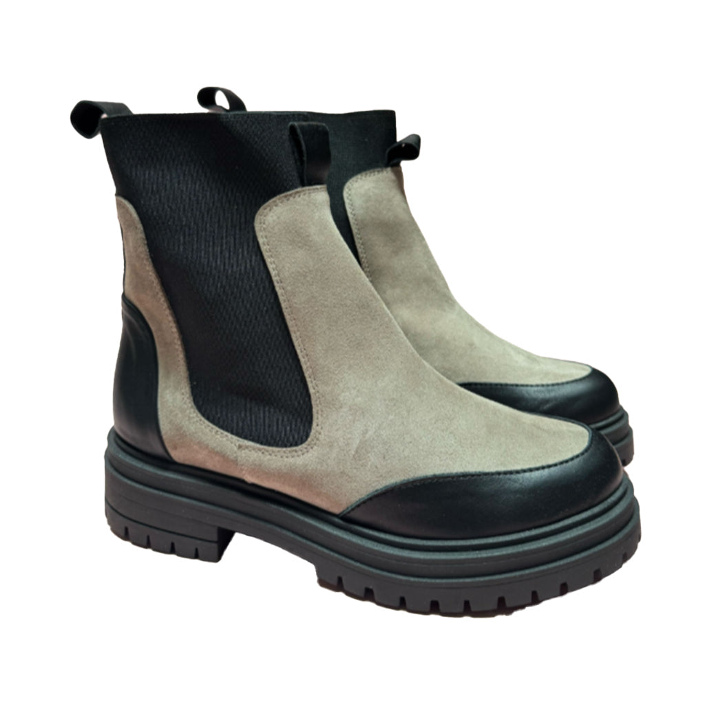 David Tyler Women's LOU 044 Boot in Black/Cafe