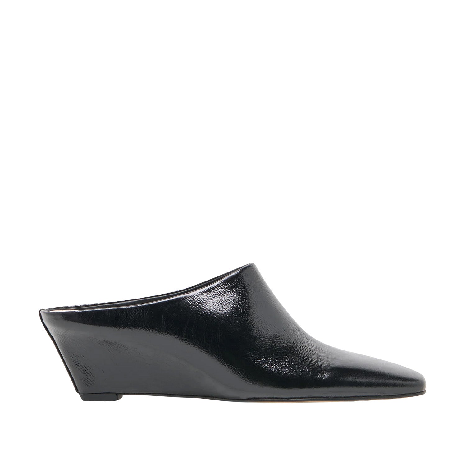 black heeled mule on a white background