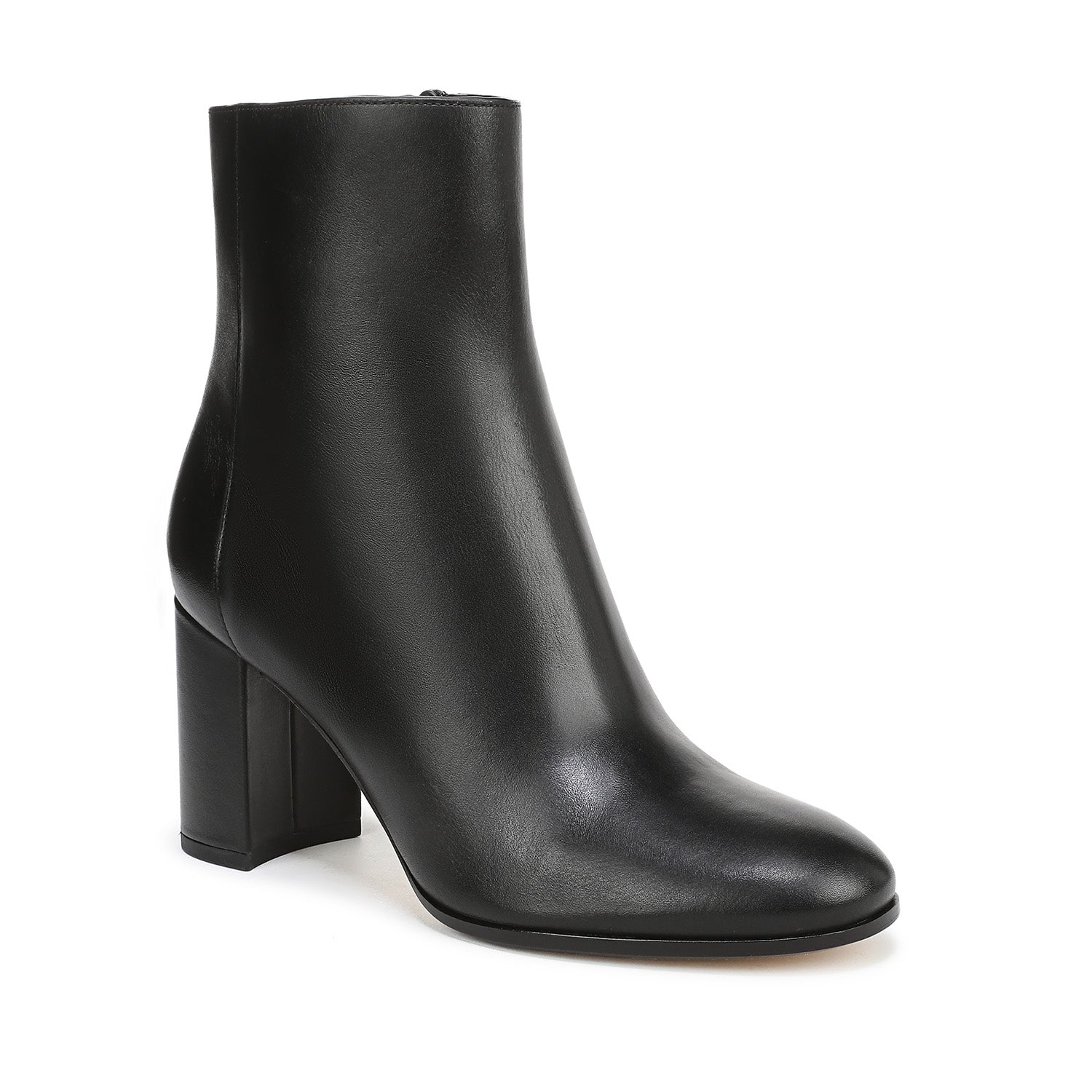 Vince. Women's Elora Small Calf in Black