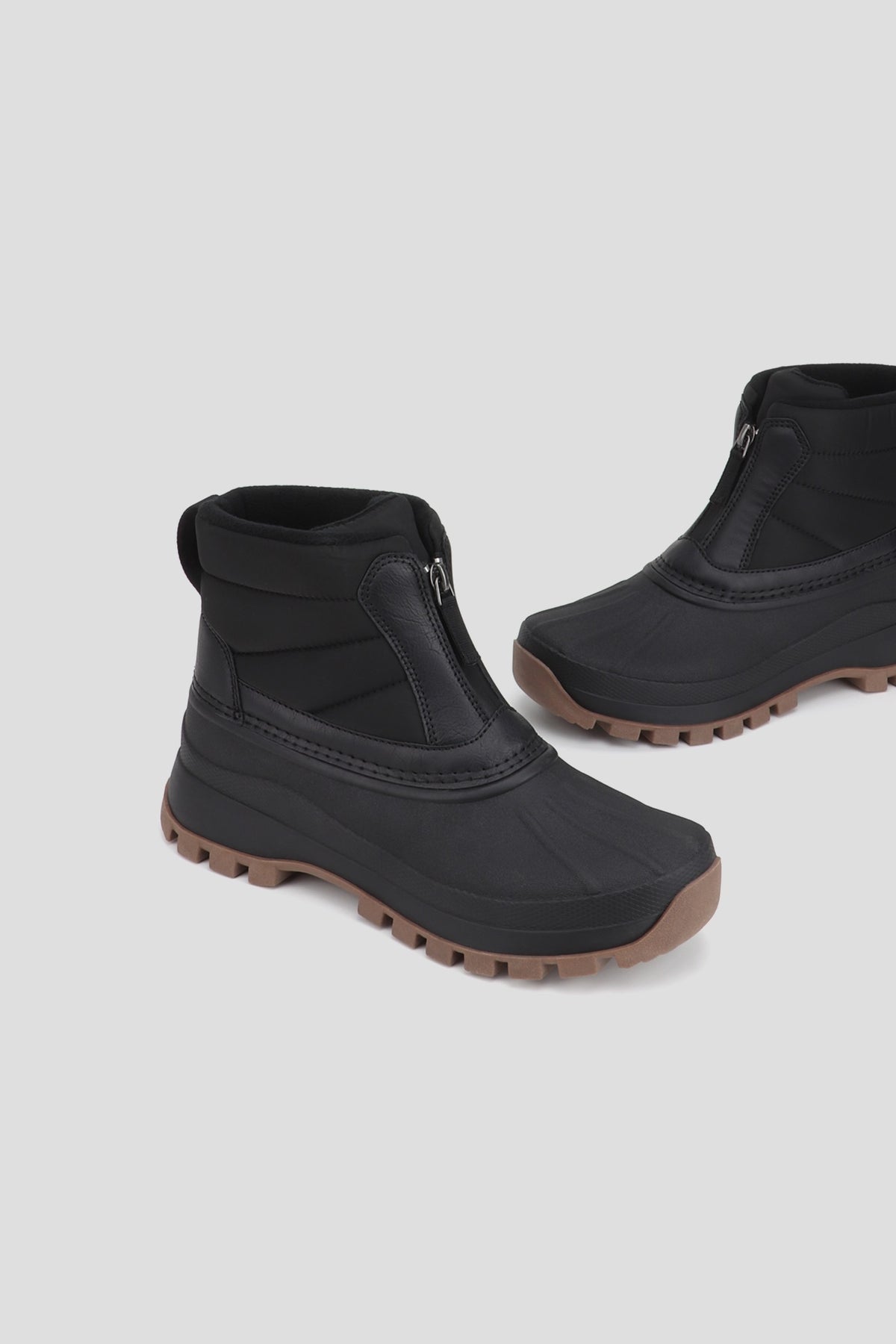Cougar Women's Flick In Black M