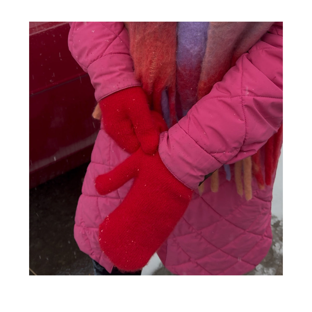 FLOOF Wool Mittens in Red