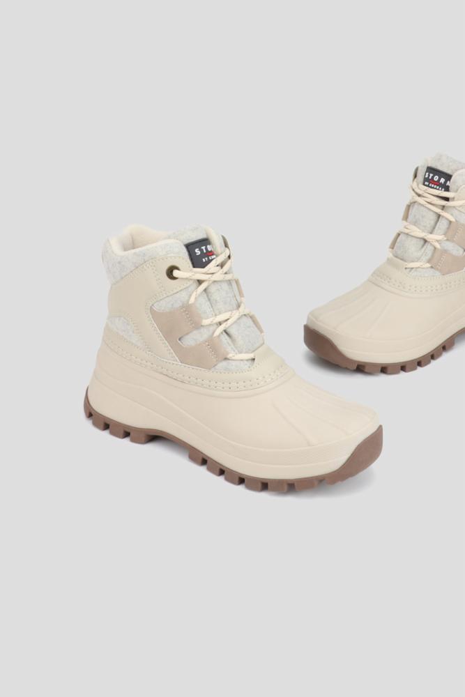 Cougar  Women's Flynn Storm By Cougar Footwear White M