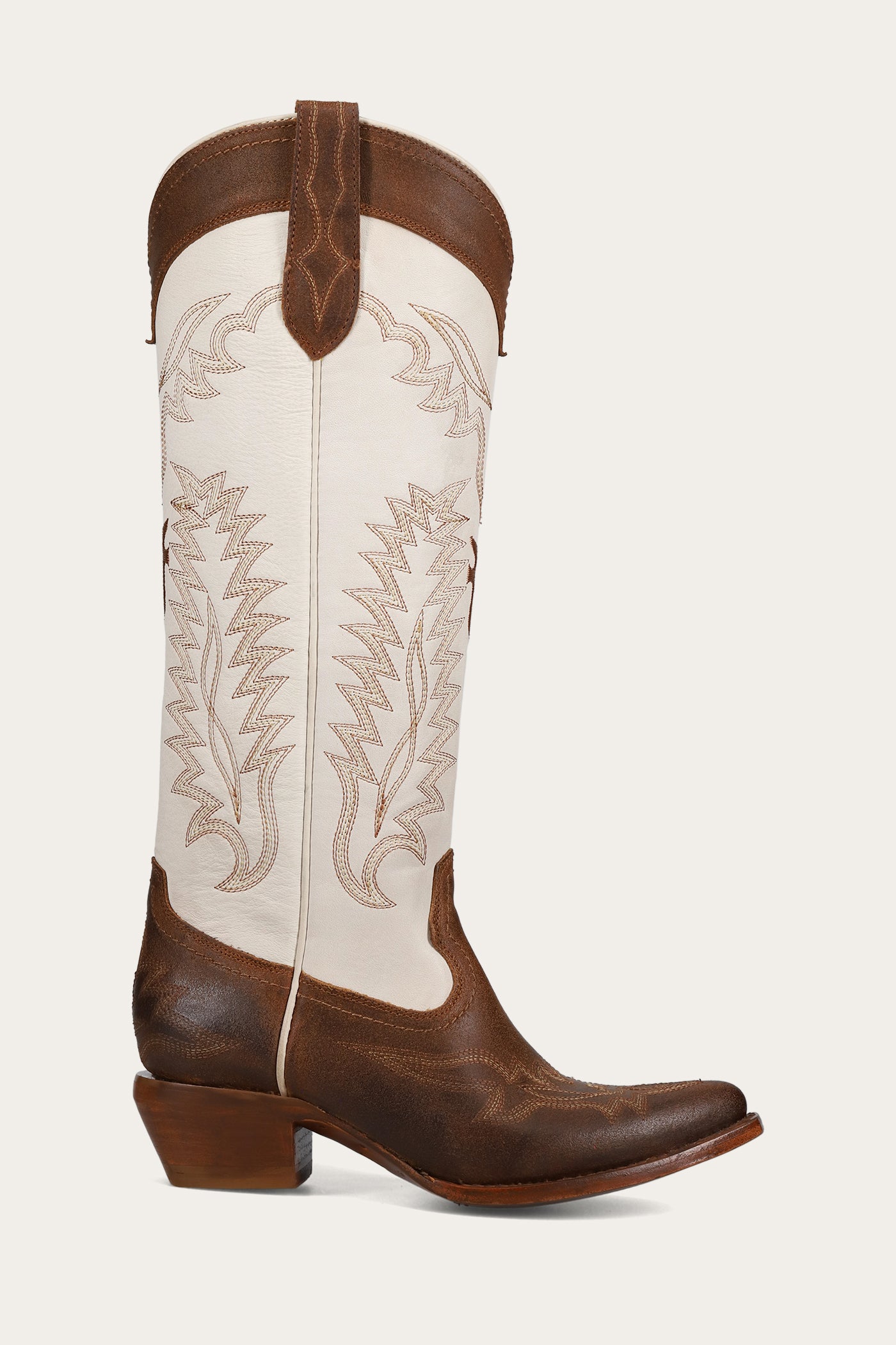 Frye Women's Sacha Feather Deco In Toffee/White M