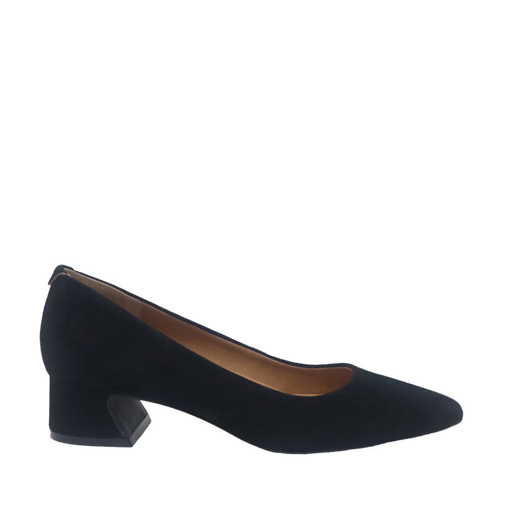 Gentle Souls Women's Gardena in Suede