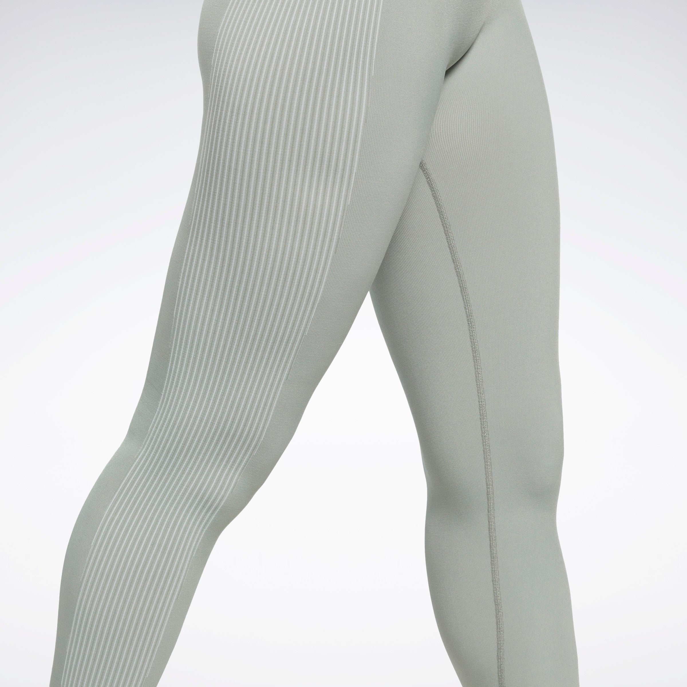 Reebok Women's Yoga Hr Seamless Ti  In Hargrn REG