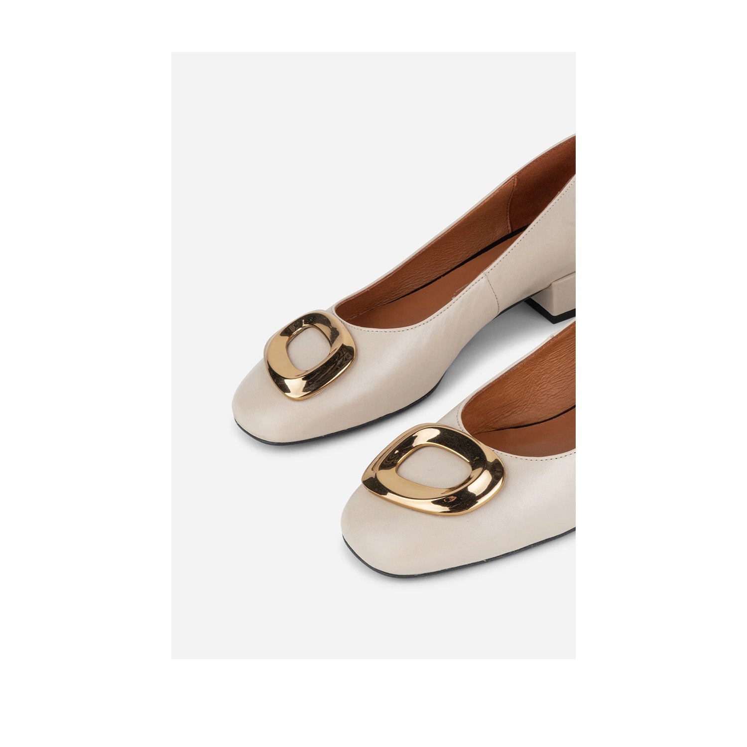 Intentionally Blank Women's Mister in Oatmilk