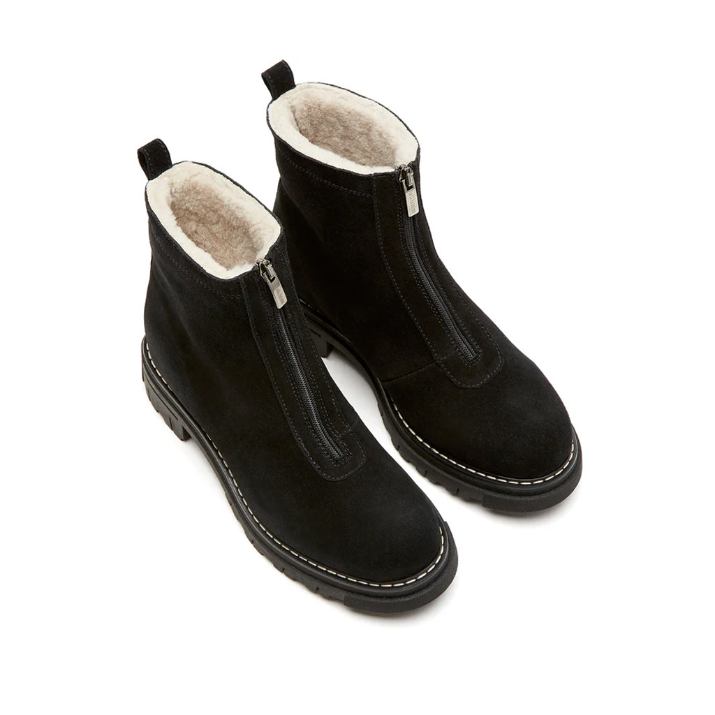 La Canadienne Women's Delta in Black Suede