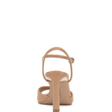 Vince Camuto Women's Lilah Nude M