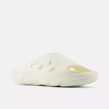 New Balance Unisex Fresh Foam RCVRY Slide in Angora