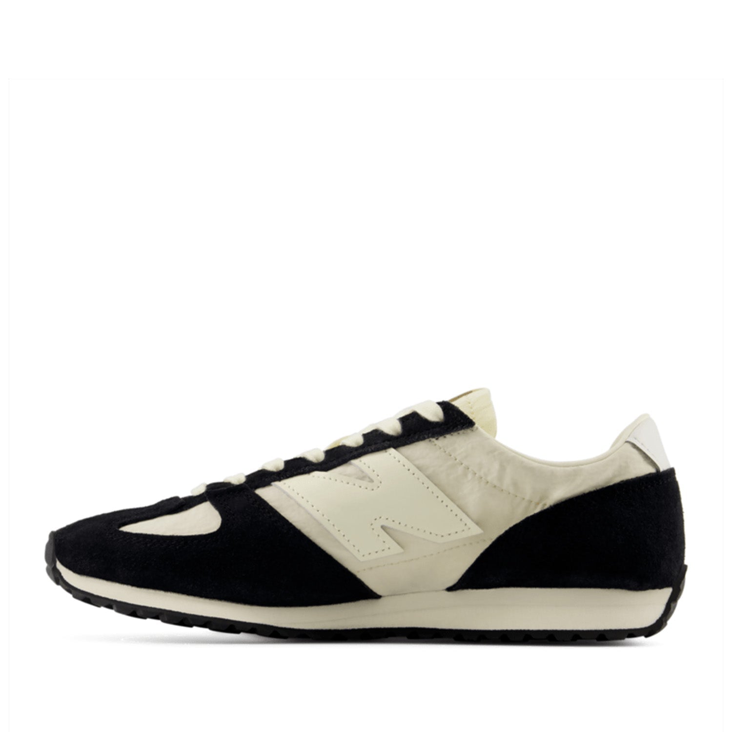 New Balance Men's 471 in Black/Angora
