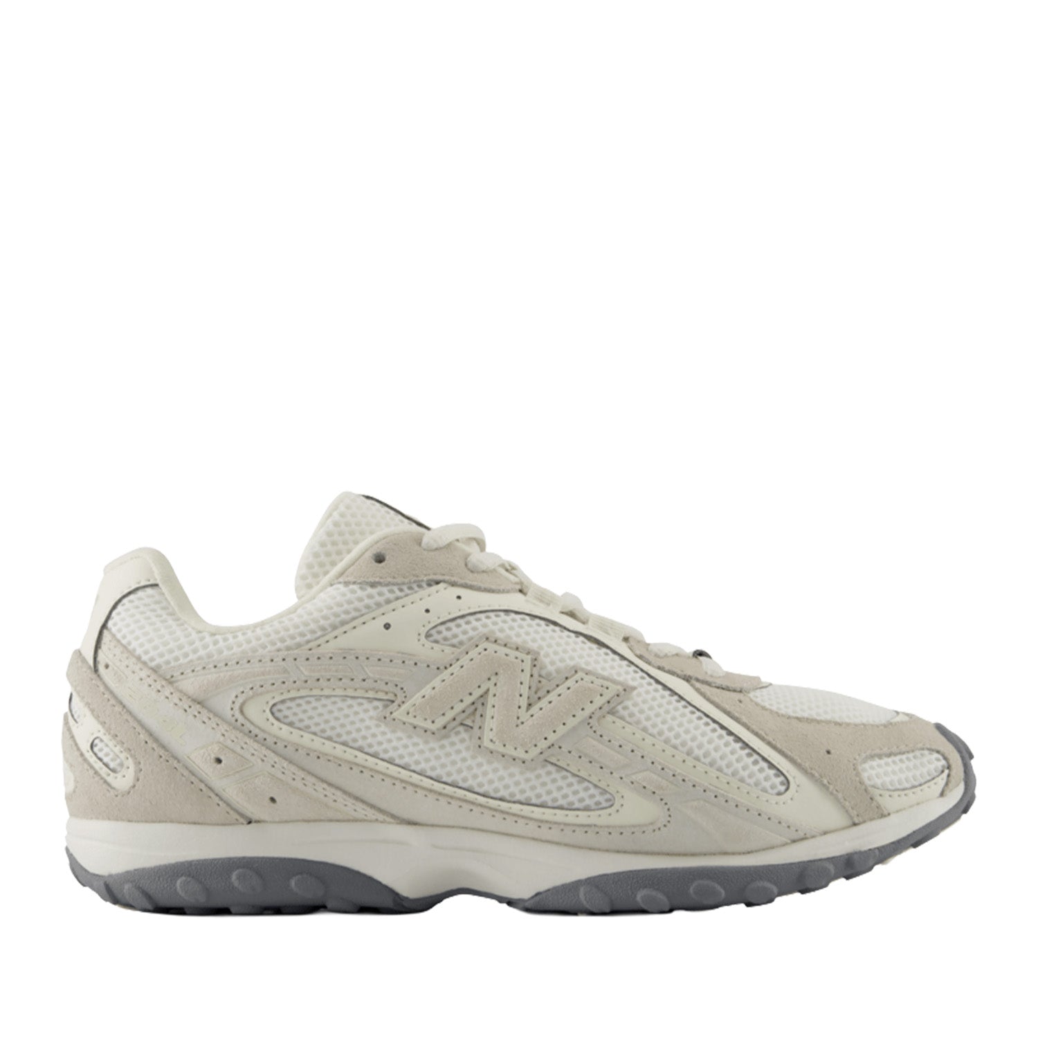 New Balance Unisex 204L in Angora/Linen