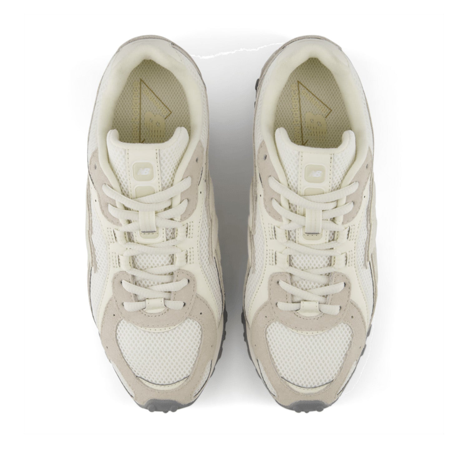 New Balance Unisex 204L in Angora/Linen